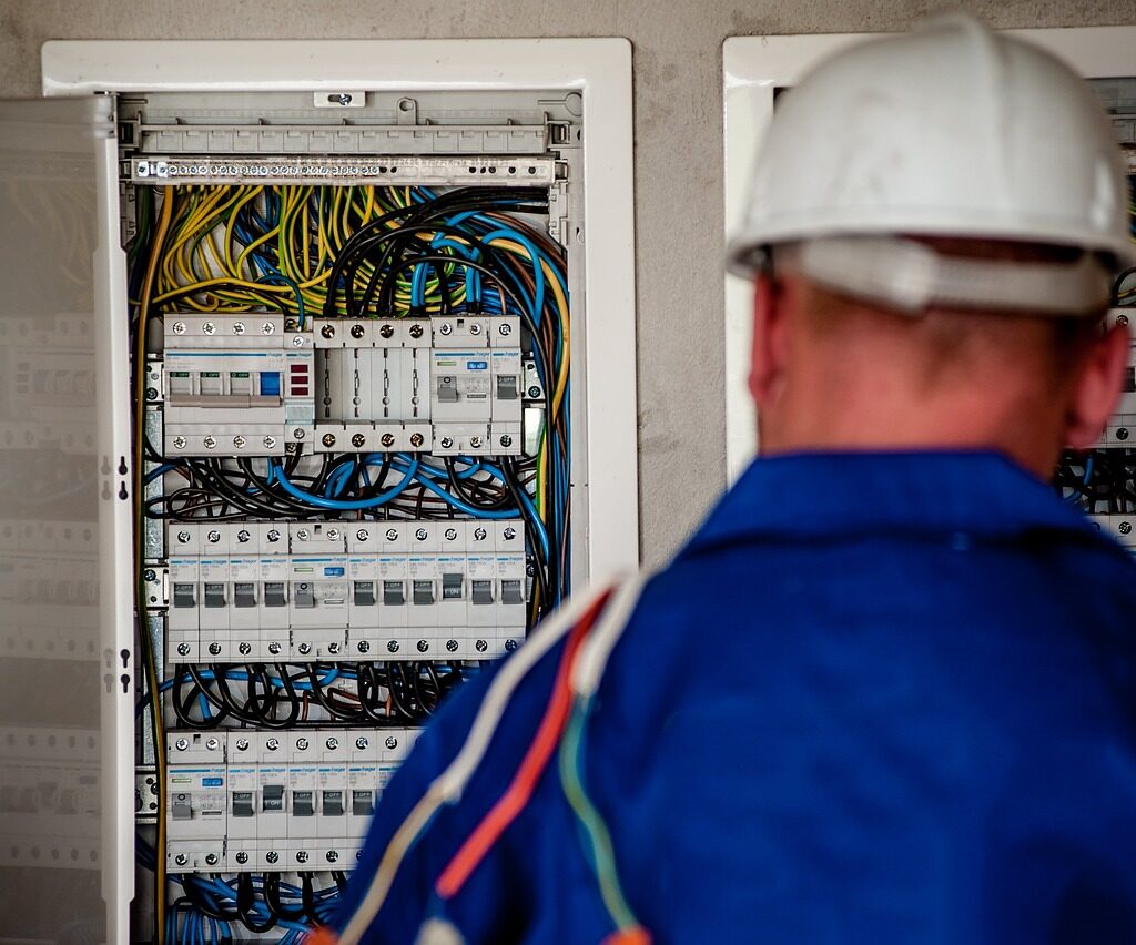 electrician, electric, electricity-2755682.jpg